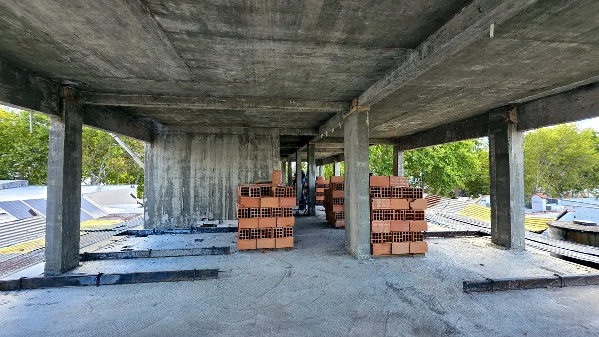 Estructura de obra civil en ejecución